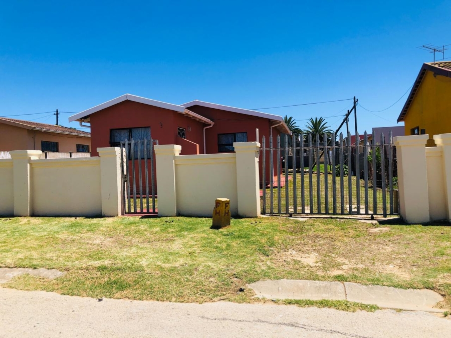 2 Bedroom Property for Sale in Kwa Nobuhle Eastern Cape